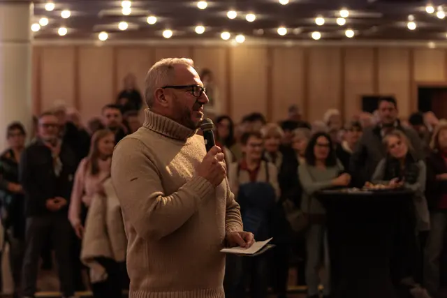 Bürgermeister Marcus Schaile eröffnet die 23. Kumuna | Foto: Paul Needham