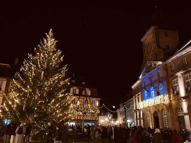 Sonntag, 22. Dezember 2024: Weihnachtsumzug mit Hans Trapp und Christkindl | Foto: Anouar Touir