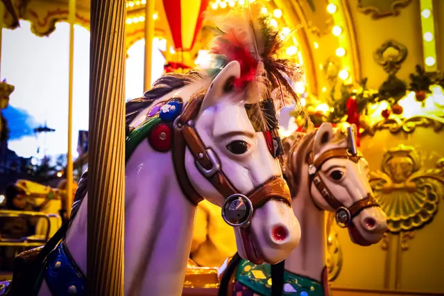 Weihnachtsmarkt Oppenheim: Der Markt findet nur an einem Adventswochenende statt, lockt aber zahlreiche Gäste aus dem Umland an.  | Foto: Cornelia Bauer