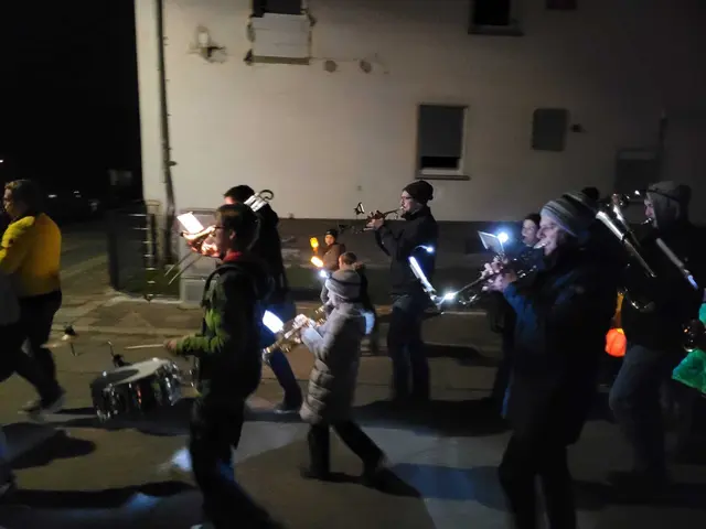 So viele junge MusikerInnen dabei  | Foto: Nicole Peschke 