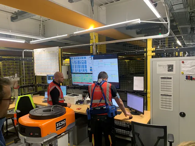 Der Kontrollstützpunkt für die Regalroboter. | Foto: Bohlander