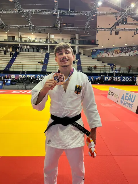 Franz Haettich vom JSV Speyer hat bei der Judo-Weltmeisterschaft der Veteranen in Paris die Bronze-Medaille gewonnen | Foto: JSV Speyer