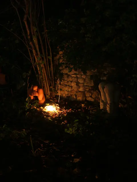 Skulptur im Lichterschein | Foto: Wolf Münninghoff