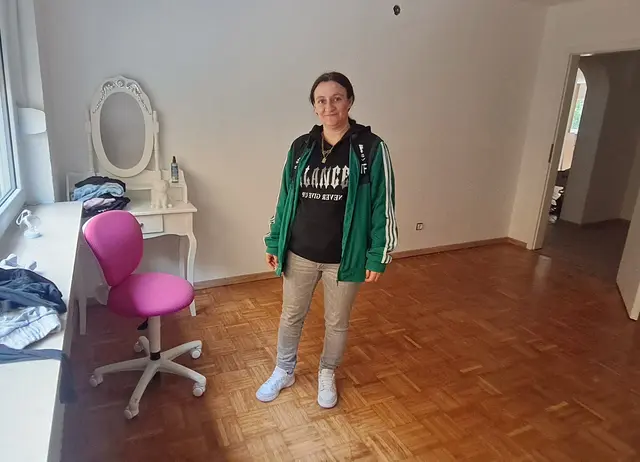 Stuhl und Schminktisch stehen für Alina bereit | Foto: Monika Klein