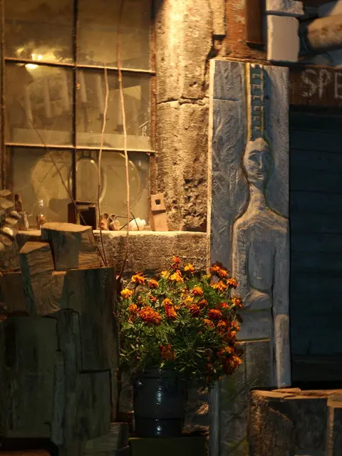 Skulptur im Lichterschein | Foto: Wolf Münninghoff