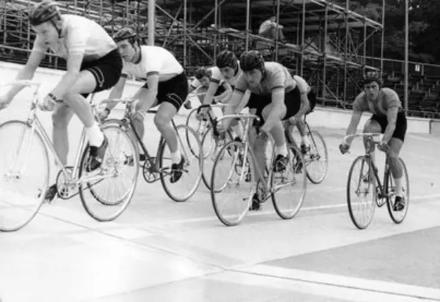 Bahnrennen  | Foto: Willi Zinnkann