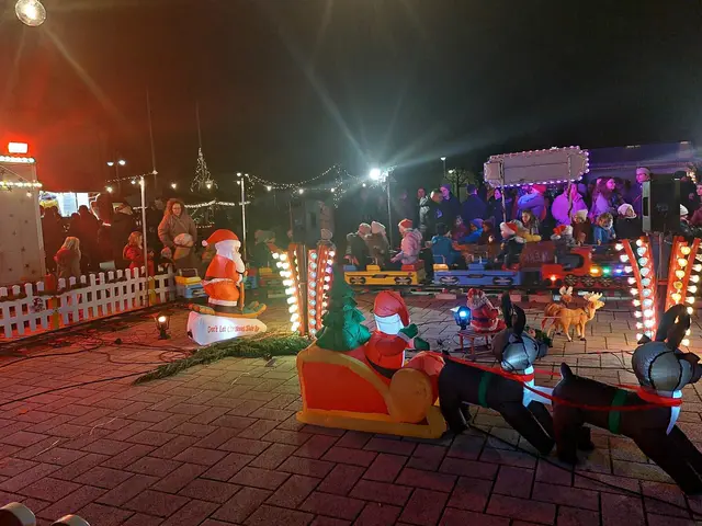 Weihnachtsmarkt Böhl-Iggelheim mit Kindereisenbahn | Foto: Brigitte Melder