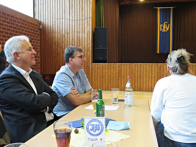 Bürgermeister Peter Christ und TSV-Vorstand Jürgen Haupt mit Frau | Foto: Brigitte Melder
