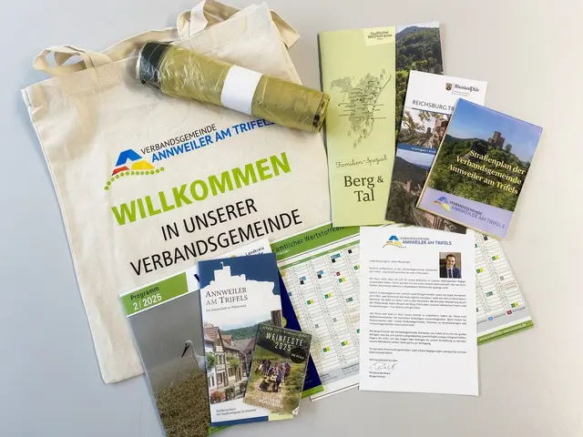 Die Willkommenstasche enthält informative Materialien für die Neubürgerinnen und Neubürger der VG  | Foto: vgv