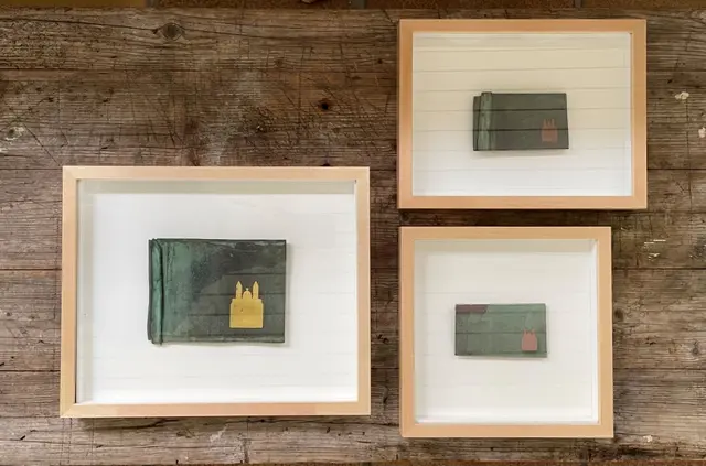 Alte Kupferstreifen vom Dach der Afrakapelle wurden von Peter René Balles umgearbeitet | Foto: Dombauverein Speyer