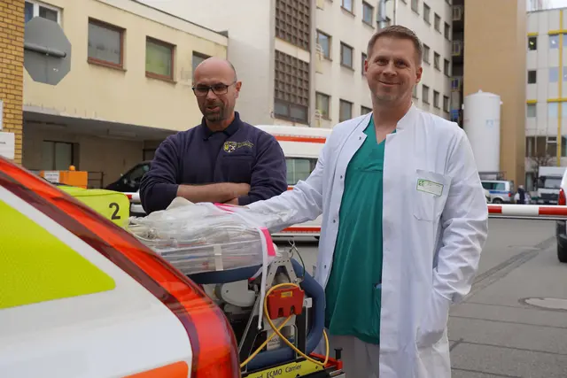 Christian Hardt (links), Ärztlicher Leiter Rettungsdienst in der Westpfalz, und Dr. med. Michael Kinn, Projektleiter MIC Kaiserslautern | Foto: Westpfalz-Klinikum