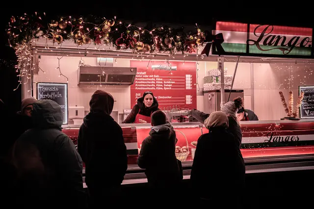Der Sankt Michaelmarkt bietet Genuss für jeden Geschmack | Foto: Paul Needham