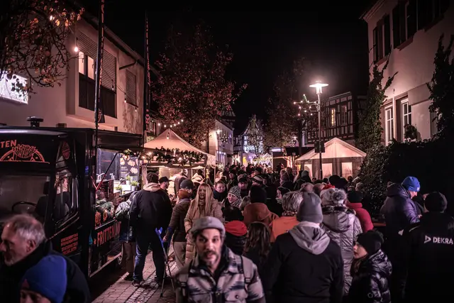 Der Sankt Michaelsmarkt in Hagenbach eröffnet die Saison der Weihnachtsmärkte in der Südpfalz | Foto: Paul Needham