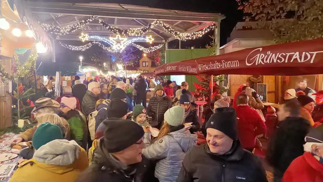 Weihnachtsmarkt Grünstadt: Es wird bald weihnachtlich in Grünstadts Mitte.  | Foto: Wirtschaftsforum