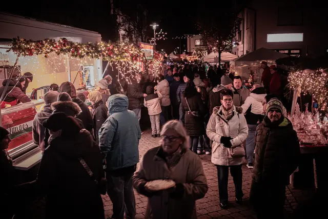 Der Sankt Michaelsmarkt in Hagenbach eröffnet die Saison der Weihnachtsmärkte in der Südpfalz | Foto: Paul Needham