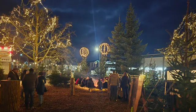 Magische Stimmung bei der Waldweihnacht auf dem Haßlocher Weihnachtsmarkt der 1000 Lichter. | Foto: Gemeindeverwaltung Haßloch