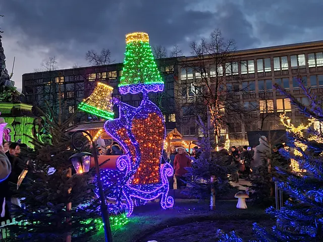 Überall im Märchenwald glitzert und funkelt es. | Foto: Charlotte Basaric-Steinhübl