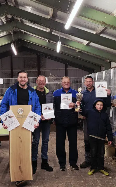 v.l. Marko Simicic, Reinhold Gomolka, Franz Gomolka, Simon Gomolka unsere Vereinsmeister der Alttierschau 2025 | Foto: Bianca Archut-Schiele