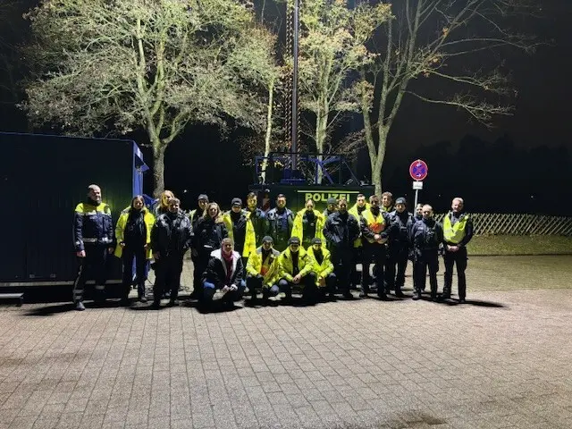 Großkontrolle am Hauptfriedhof: Polizei stoppt mehrere Fahrer und leitet Verfahren ein | Foto: Polizei Neustadt