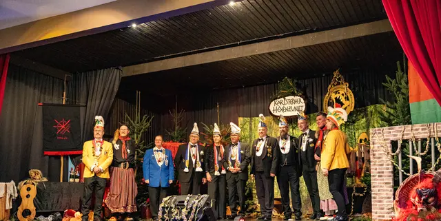 Die ersten Ordensträger  | Foto: Wolfgang Neuberth