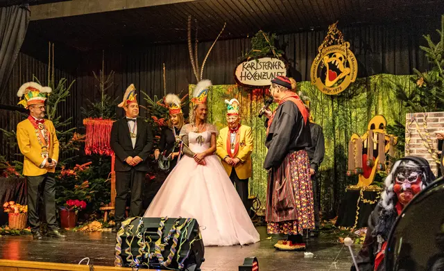 Stadtprinzessin Nadine II. von der Grokageli Begrüßung  | Foto: Wolfgang Neuberth