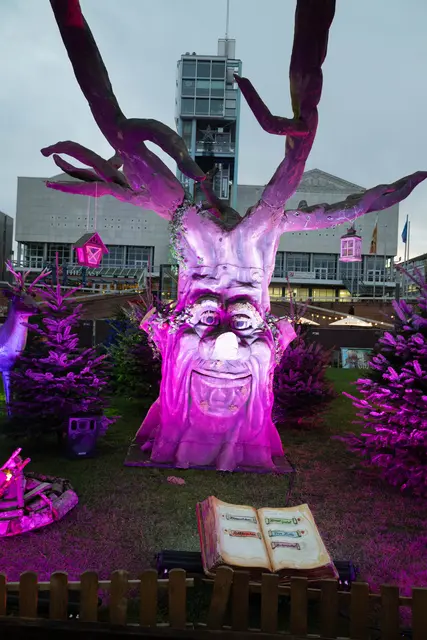 Der Sprechende Baum | Foto: Wolfgang Neuberth