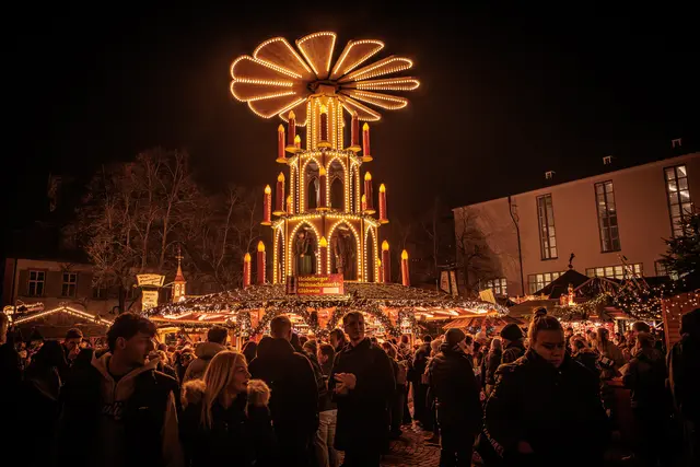 So schön ist der Heidelberger Weihnachtsmarkt 2025 - noch bis 22. November kann er besucht werden | Foto: Paul Needham