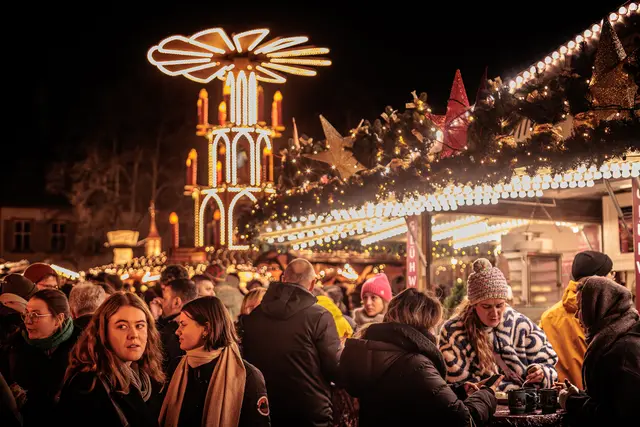 Genießen, bummeln und einkaufen - so schön ist der Weihnachtsmarkt Heidelberg 2025 | Foto: Paul Needham