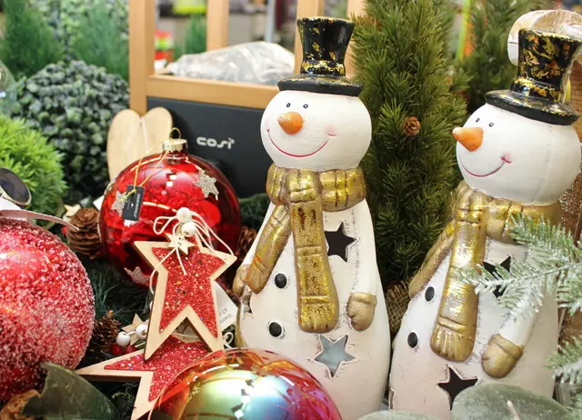 Weihnachtsdekoraktion Kaiserslautern: Der Landfuxx-Markt in Weilerbach führt eine große Auswahl an Adventsschmuck | Foto: Monika Klein