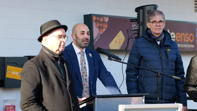 Von links: Verbandsbürgermeister Dr. Peter Degenhardt, Stadtbürgermeister Mattia De Fazio und Beigeordneter Boris Bohr. | Foto: Erik Stegner