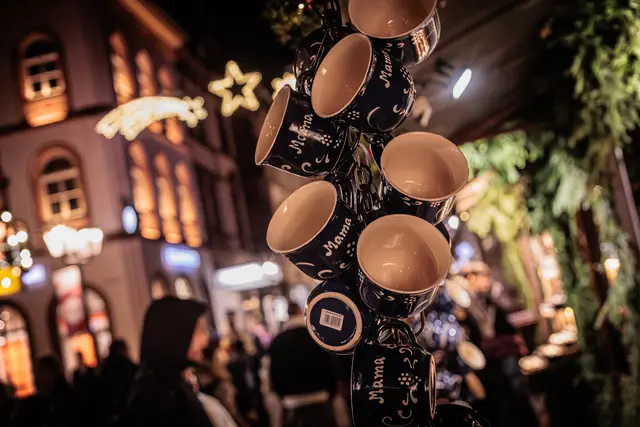 Genießen, bummeln und einkaufen - so schön ist der Weihnachtsmarkt Heidelberg 2025 | Foto: Paul Needham