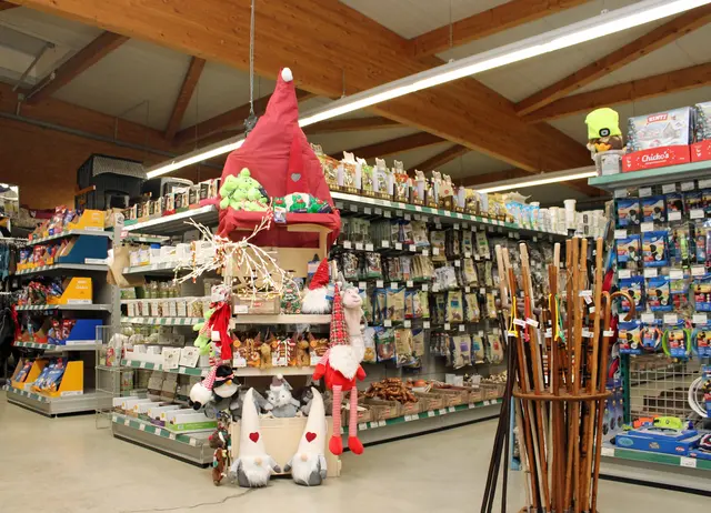 Breites Sortiment für Hund, Katze, Pferd und Wildtiere bietet der Landfuxx-Markt in Weilerbach | Foto: Monika Klein