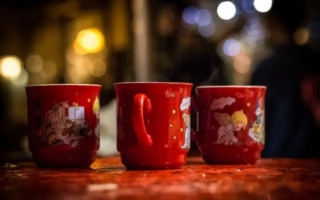 Weihnachtsmarkt Hauenstein: Mit dem Duft von Glühwein und gebrannten Mandeln stimmt der Weihnachtsmarkt Hauenstein auf die Festtage ein. | Foto: Paul Needham