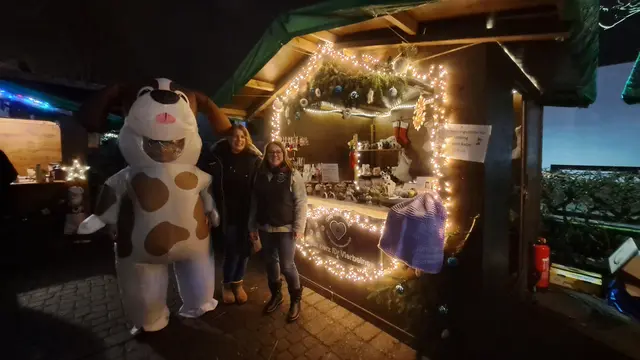 Der Weilerbacher Tierschutzverein Cozy Shelter war mit mehreren Ständen vertreten | Foto: Monika Klein
