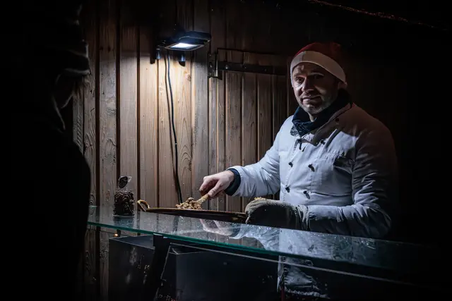 Genießen und in Weihnachtsstimmung kommen - beim Anneresl in Rheinzabern | Foto: Paul Needham
