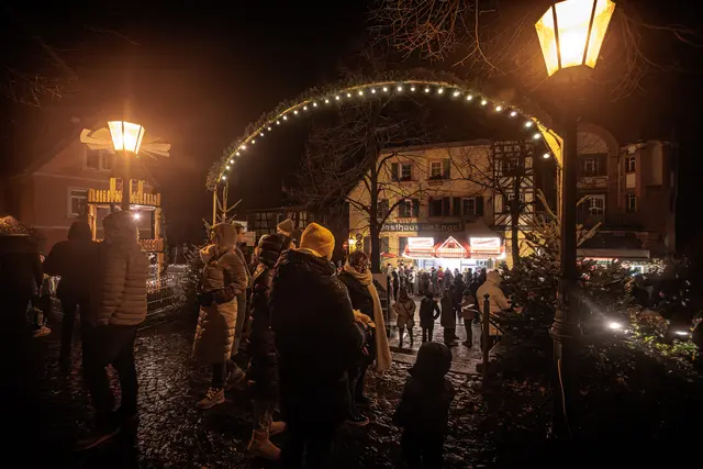 eine ganz besondere Stimmung bietet der Anneresl Weihnachtsmarkt in Rheinzabern auch 2025 | Foto: Paul Needham
