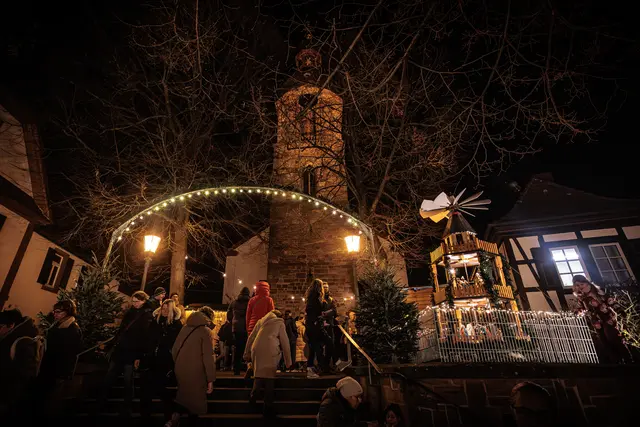 eine ganz besondere Stimmung bietet der Anneresl Weihnachtsmarkt in Rheinzabern auch 2025 | Foto: Paul Needham