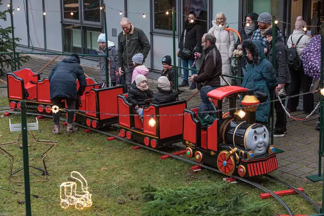 Auch bei Regen bietet die Festungsweihnacht in Germersheim Programm für Groß und Klein | Foto: Paul Needham