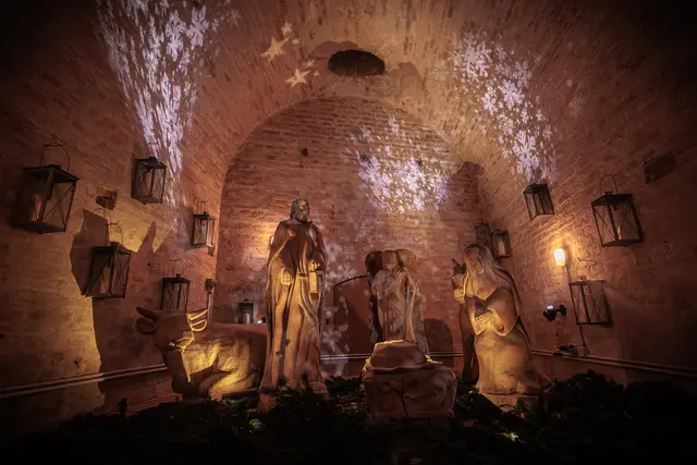 Lichterglanz und festliche Deko - auf dem Weihnachtsmarkt in Germersheim 2025 | Foto: Paul Needham