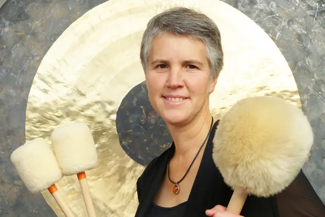 Chai Min Werner (Gong) | Foto: Johannes Hustedt