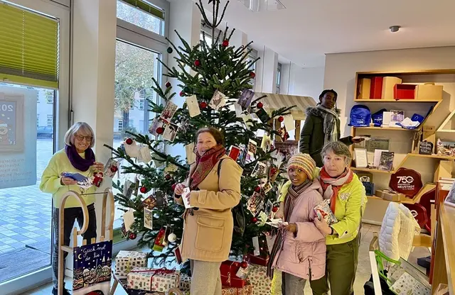 Weihnachtsfreude schenken: Über 140 Kinderwünsche warten auf Erfüller | Foto: Stadtmarketing, Katharina Gliesche