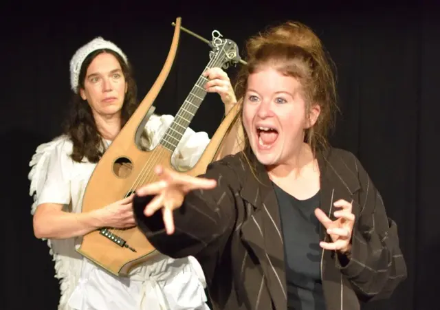 Engel-Gequengel mit Leni Bohrmann (rechts) und Andrea C. Baur (links) | Foto: Heinz Kindler