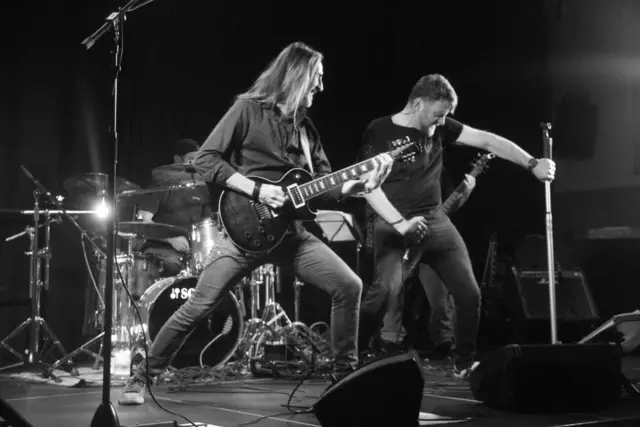 Treten beim Benefizkonzert auf: die Painted Dogs | Foto: Michael Scholl/gratis