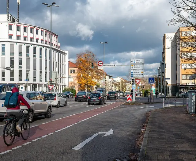 Blick auf die Kriegsstraße - Richtung Reinhold-Frank-Straße | Foto: Stadt Karlsruhe, Monika Müller-Gmelin