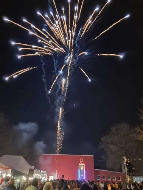 Das Vereins- und Ortskartell Speyer-Nord veranstaltet am Samstag, 13. Dezember, den Adventsmarkt Adventliche Siedlung - mit Feuerwerk | Foto: Eckard Krieg/gratis