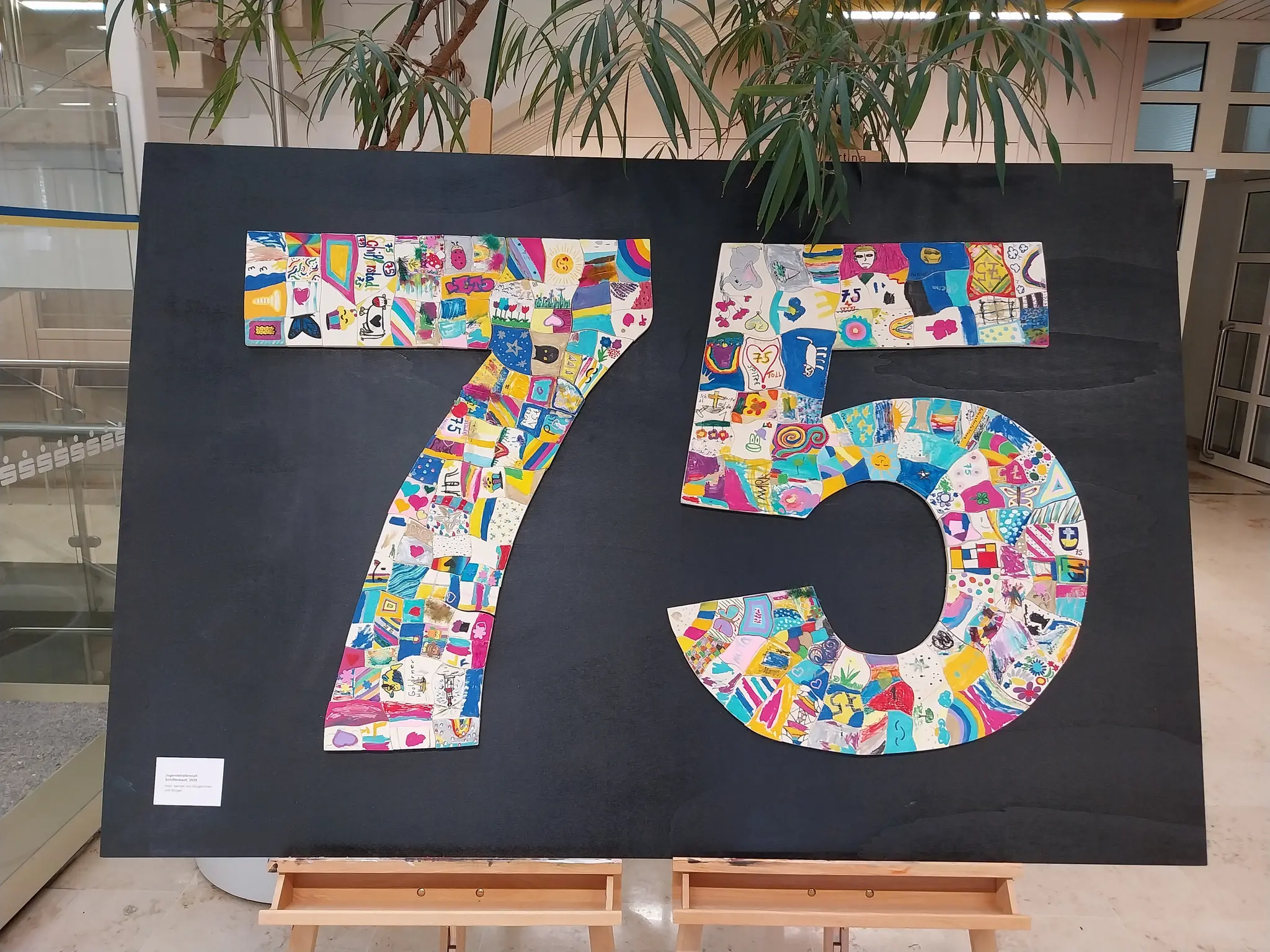 Gemeinschafts-Puzzle-jetzt-im-Rathaus-zu-sehen