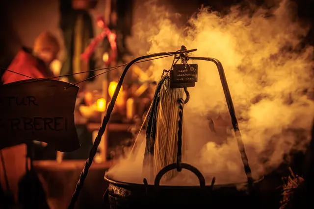 So schön ist der Durlacher Weihnachtsmarkt - mittelalterliches Handwerk | Foto: Paul Needham