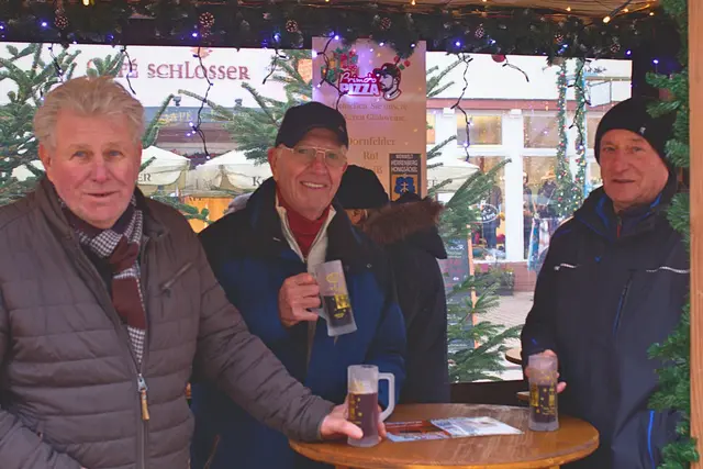 Der Weihnachtsmarkt in Speyer ist ein beliebter Treffpunkt | Foto: Cornelia Bauer