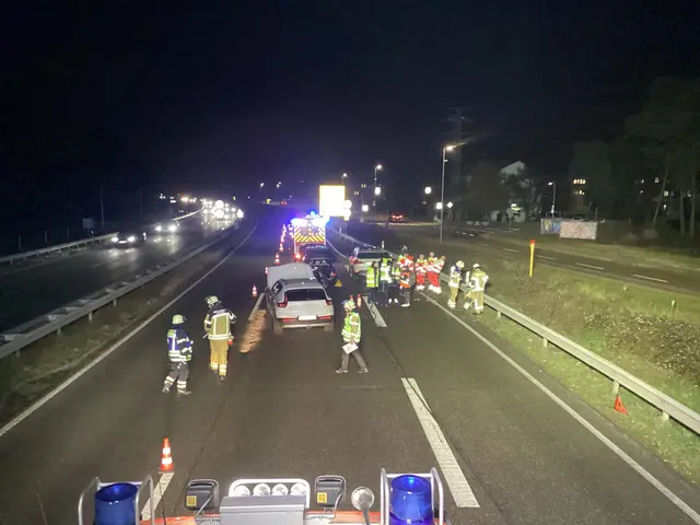 Verkehrsunfall am Autobahnkreuz Speyer - Anschlussstelle Otterstadt | Foto: Stadt Speyer / Brand- und Katastrophenschutz