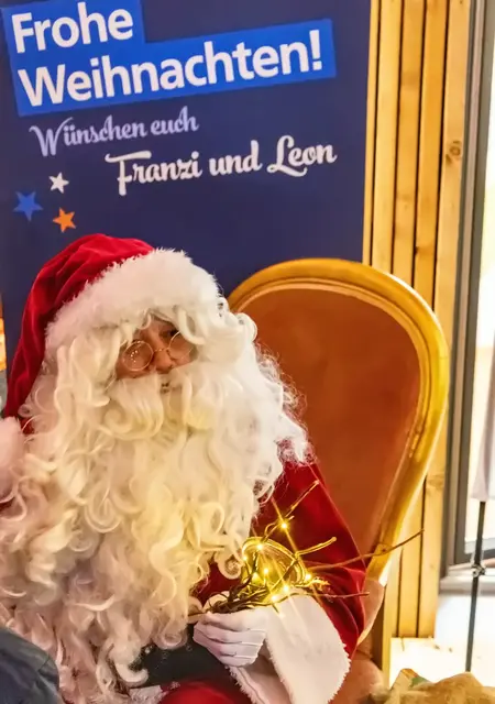 Der Nikolaus ist da | Foto: Wolfgang Neuberth